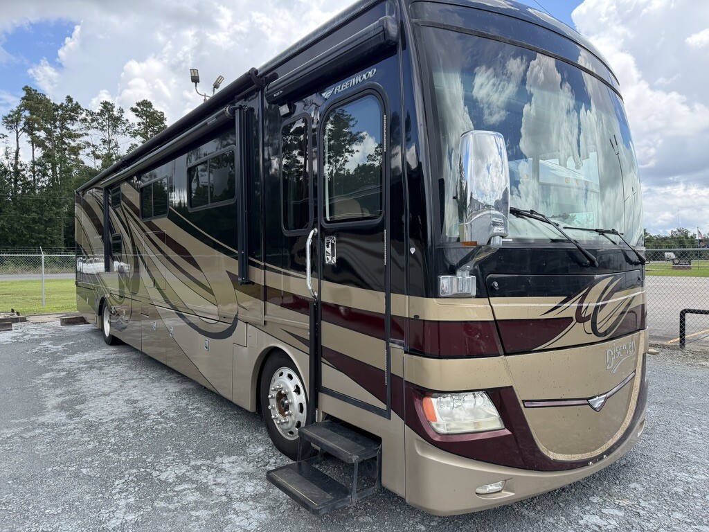 2012 Fleetwood DISCOVERY 40G RV