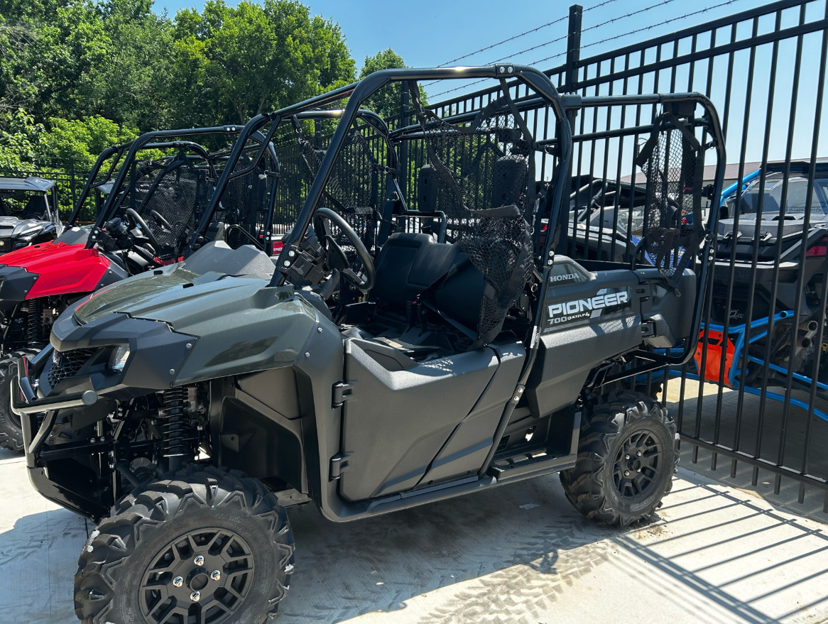 2026 Honda Pioneer 700-4 Deluxe in statesville NC