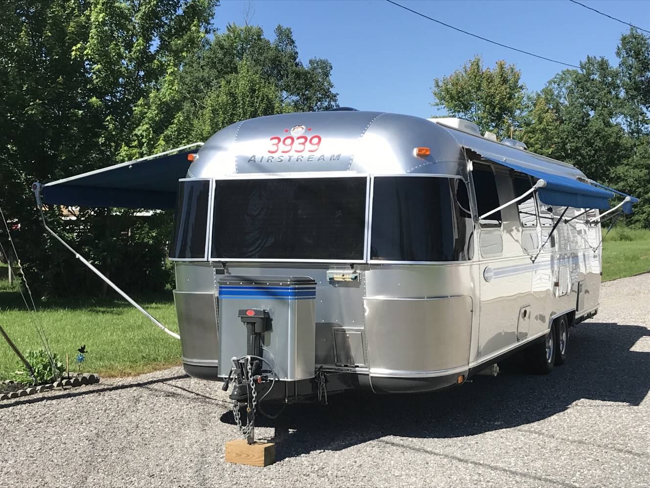 A photo of this 2000 Airstream EXCELLA 30