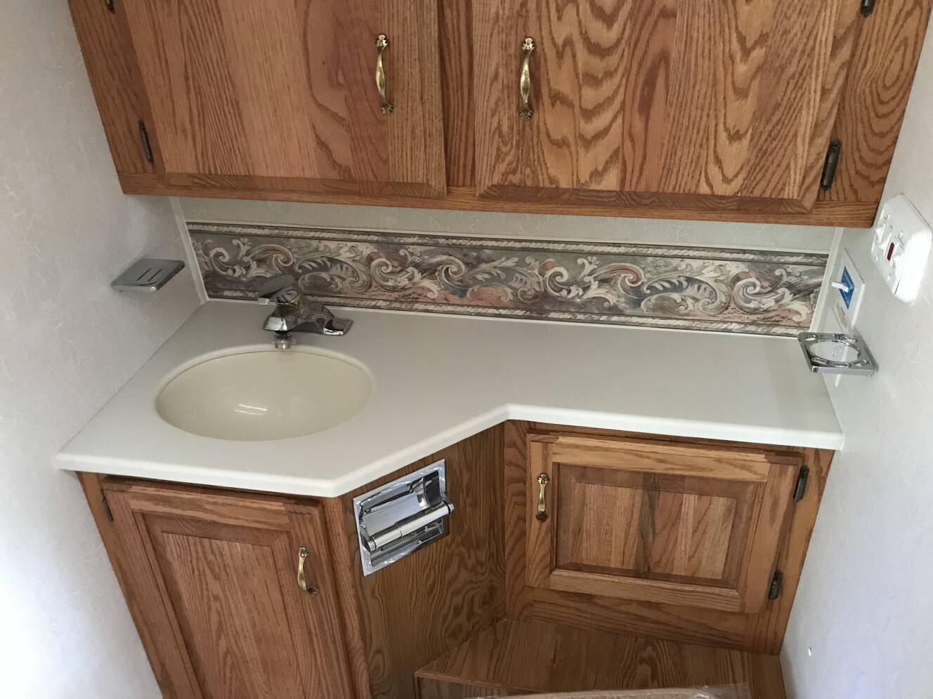A photo of this 2000 Airstream EXCELLA 30