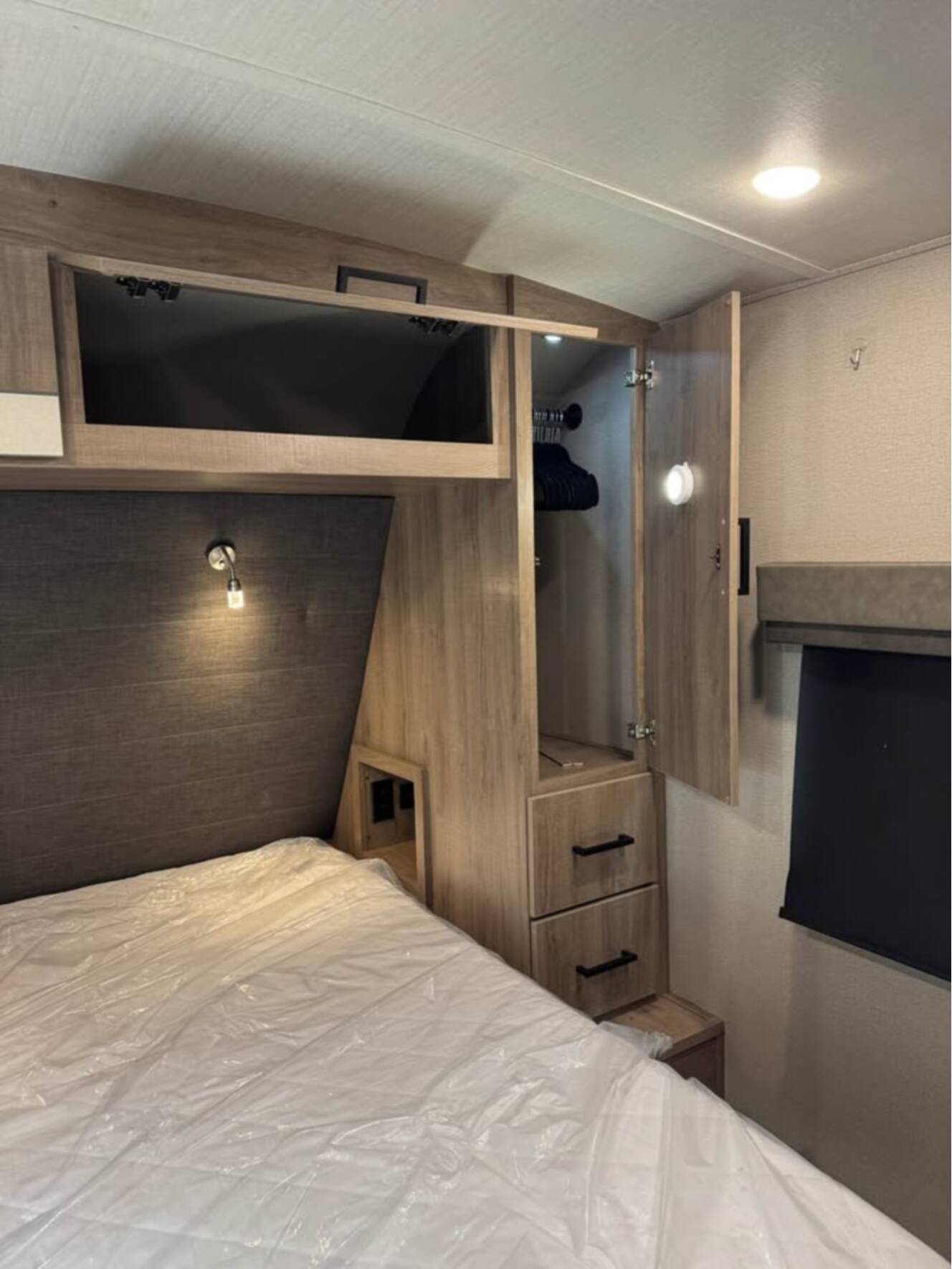 A photo of this 2021 Grand Design IMAGINE 2600RB