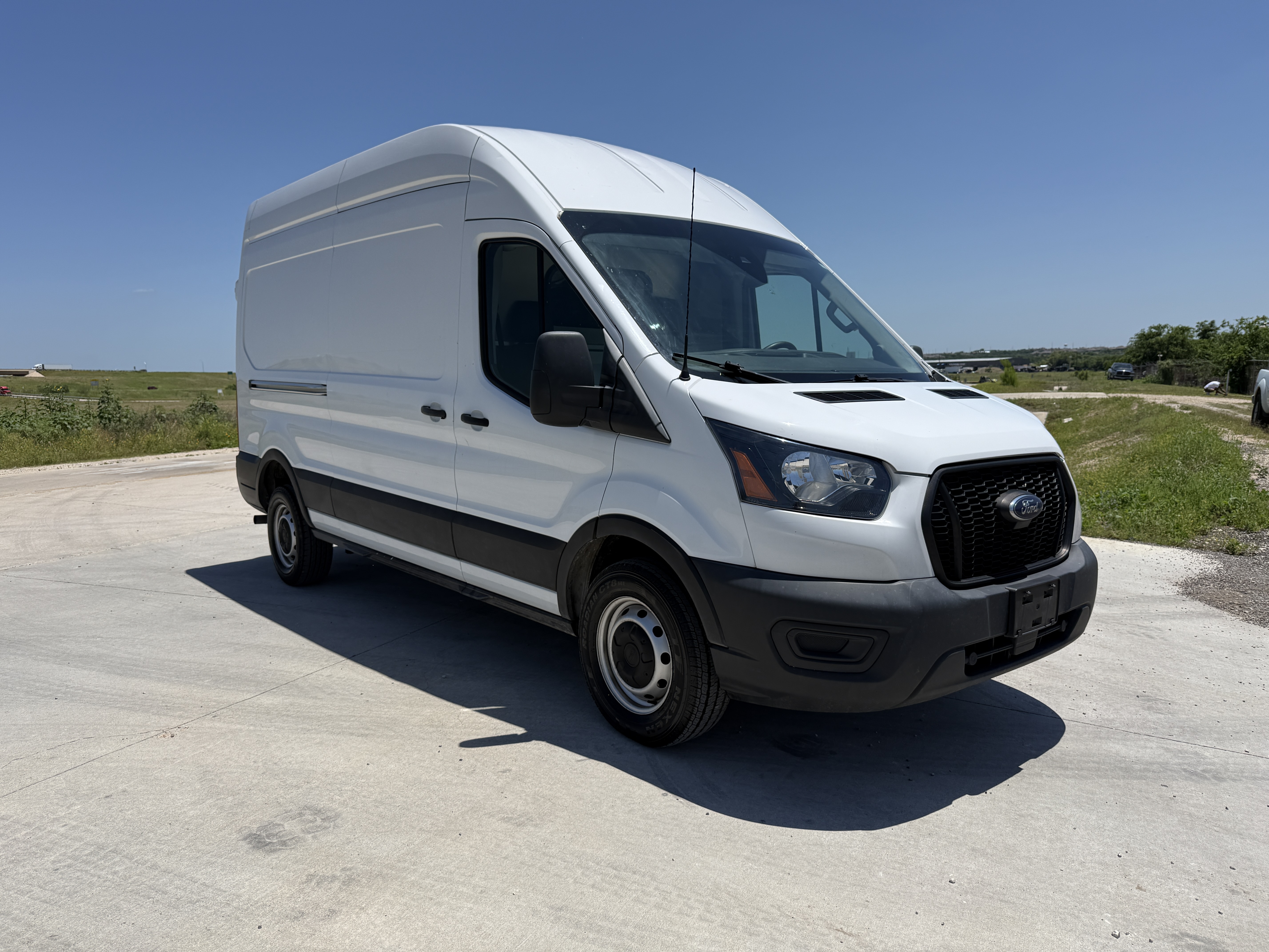 2022 FORD TRANSIT 350 in Hutto, TX