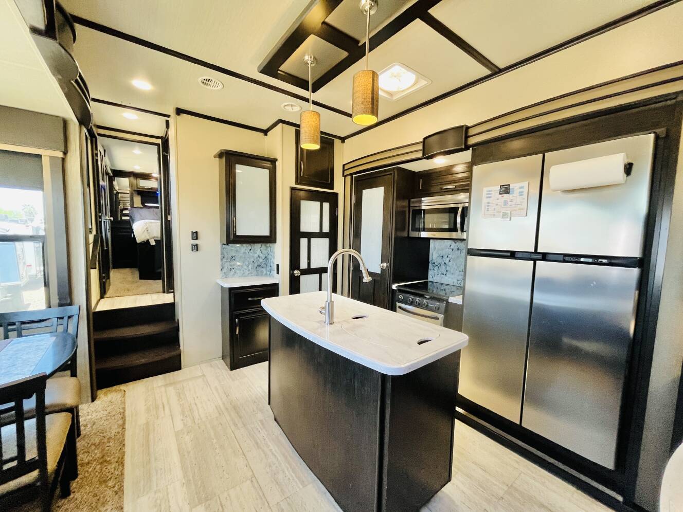A photo of this 2018 Grand Design MOMENTUM 376TH
