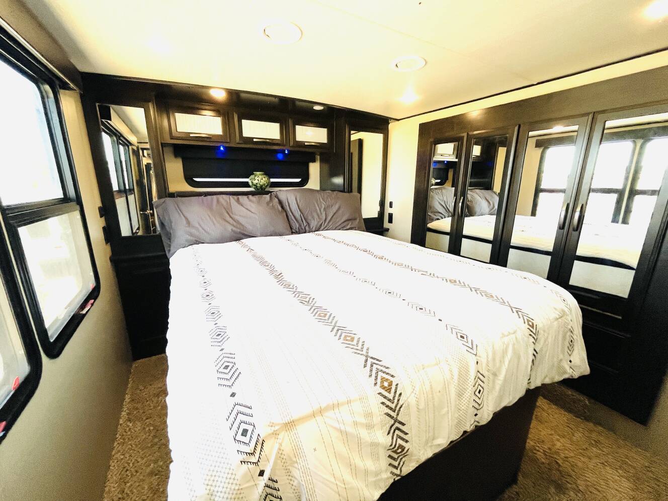 A photo of this 2018 Grand Design MOMENTUM 376TH