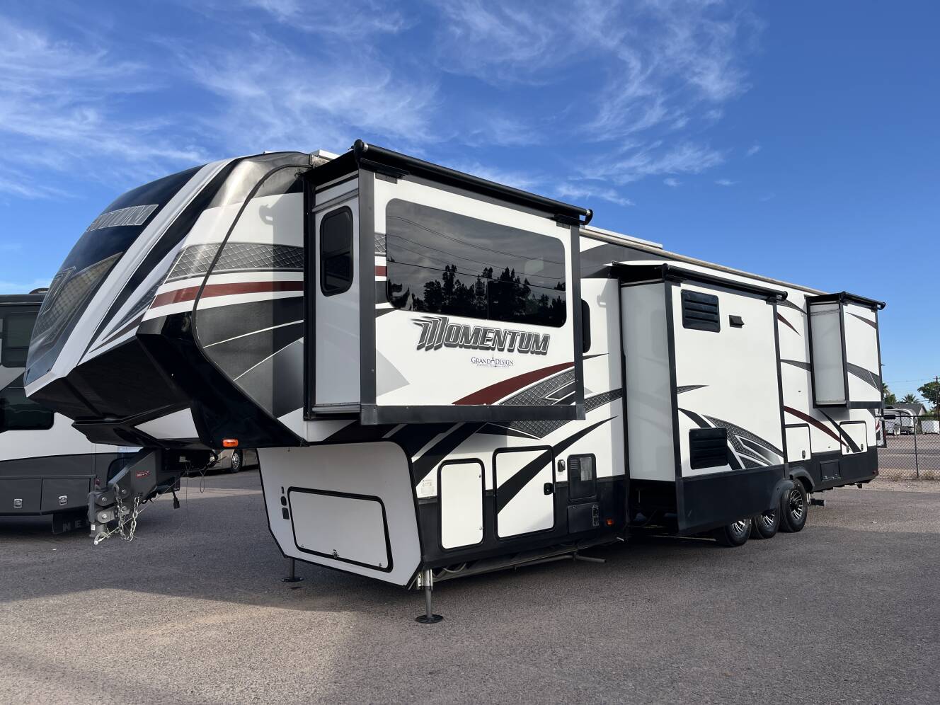 A photo of this 2018 Grand Design MOMENTUM 376TH