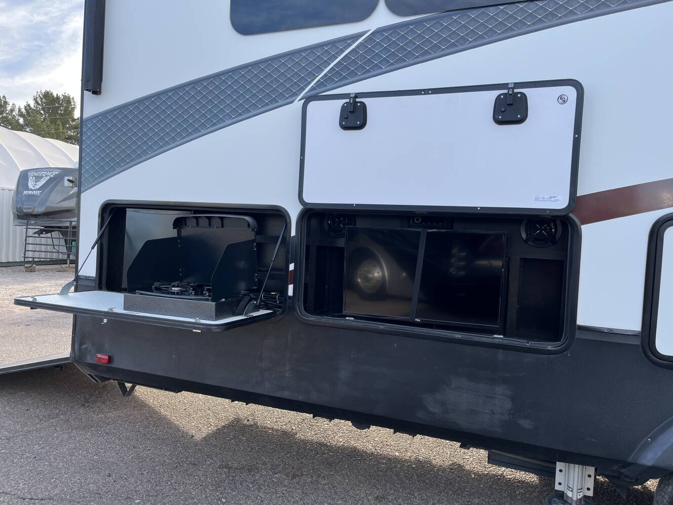 A photo of this 2018 Grand Design MOMENTUM 376TH