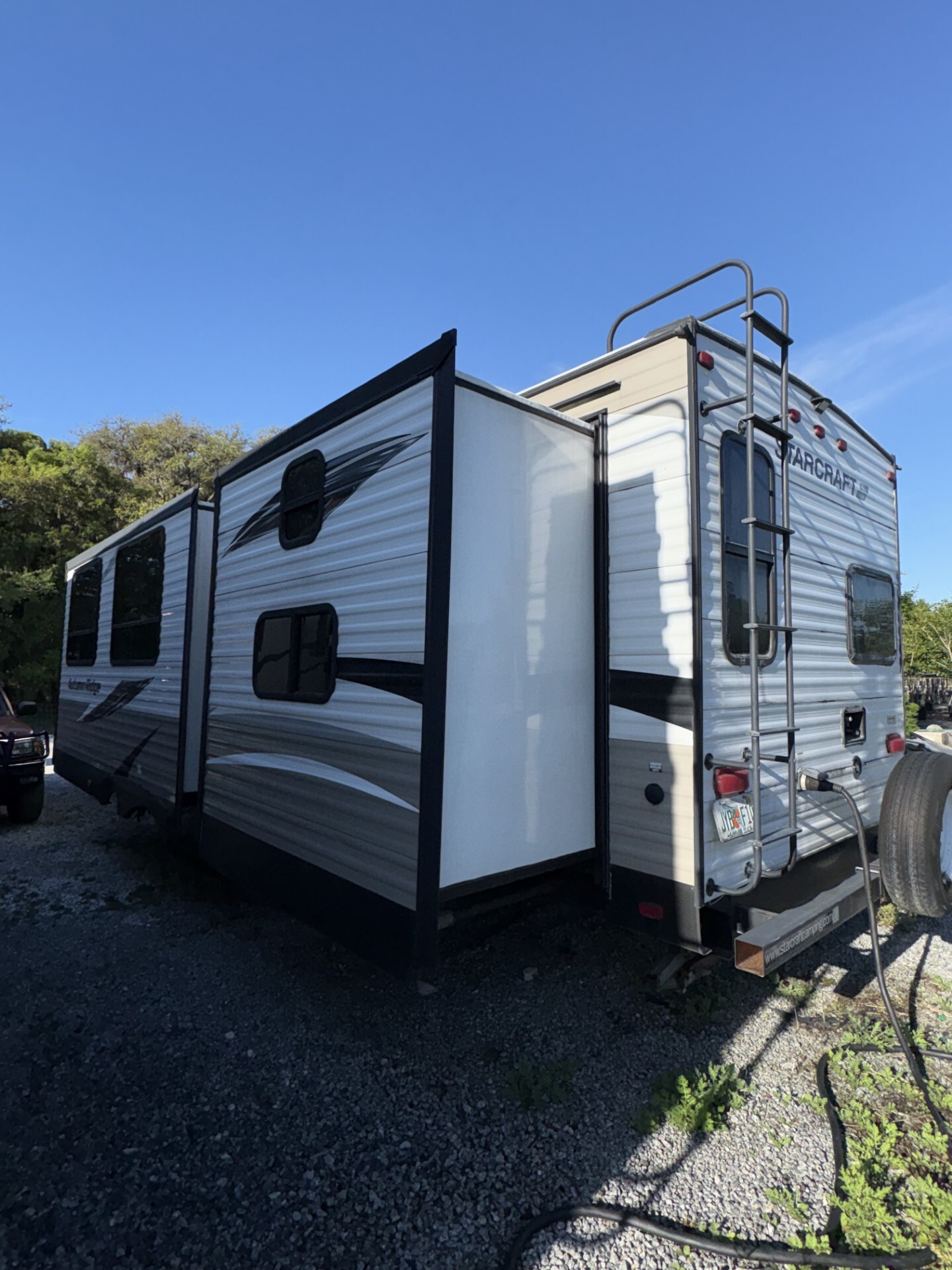 2018 Starcraft AUTUMN RIDGE 339BHTS RV