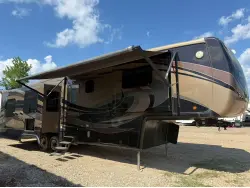 2014 DRV MOBILE SUITES 38RESB3