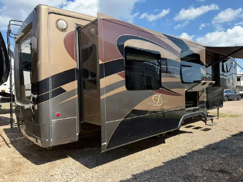 2014 DRV MOBILE SUITES 38RESB3
