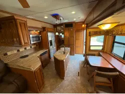 2014 DRV MOBILE SUITES 38RESB3