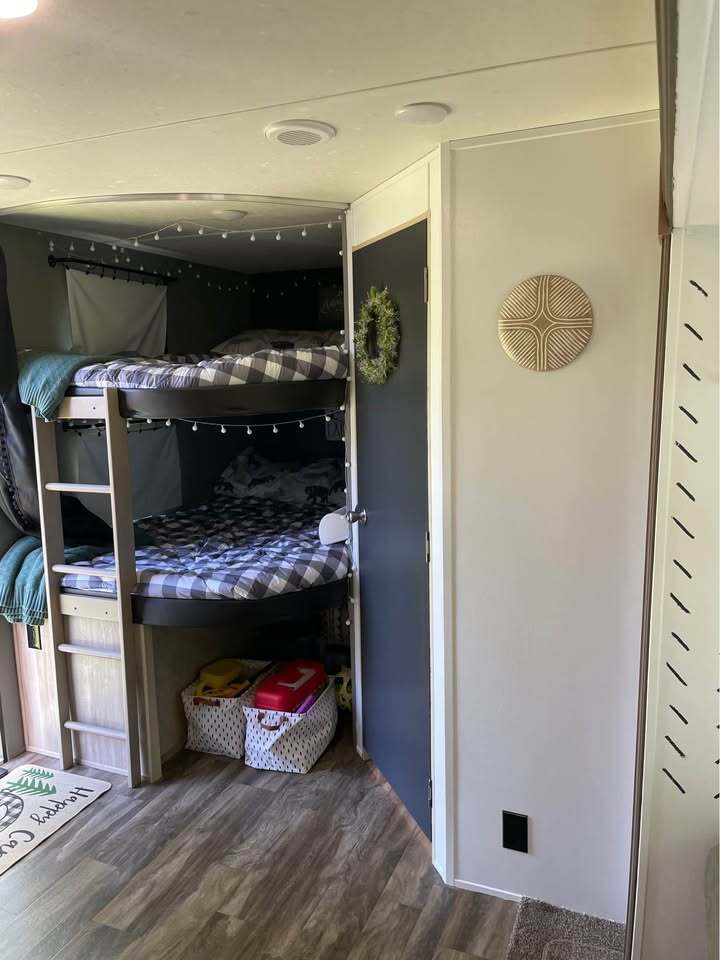 2020 Coachmen CATALINA LEGACY EDITION 273BHSCK in maple grove MN