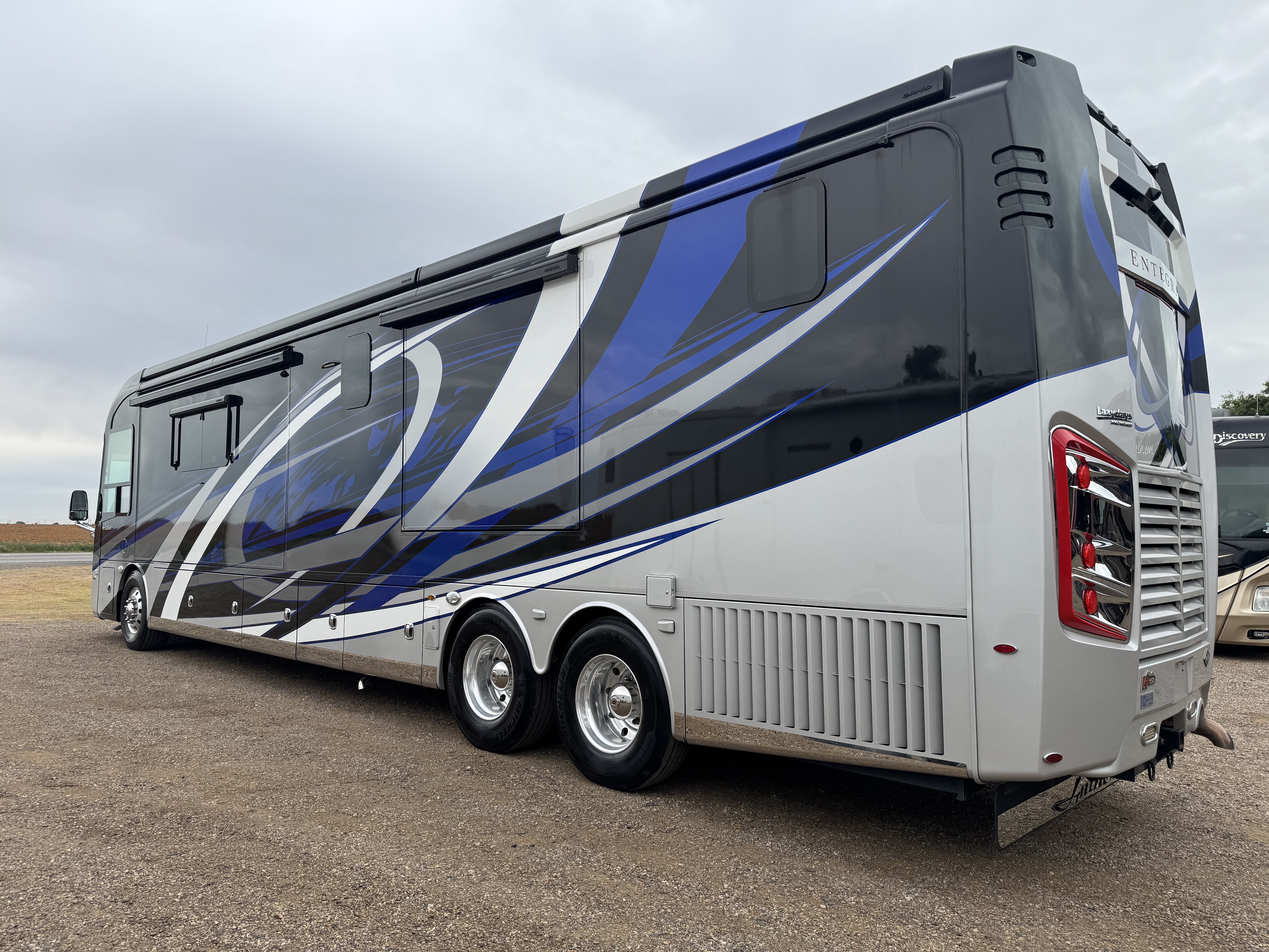 2020 Entegra Coach ANTHEM 44B in wolfforth TX