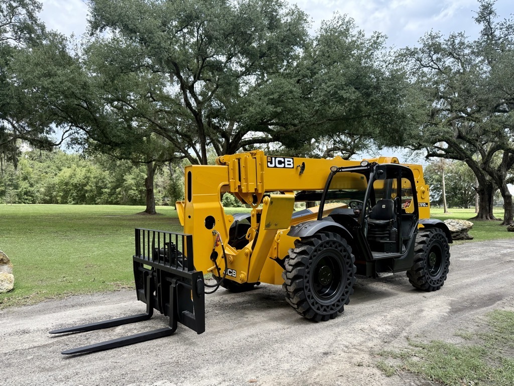 2018 JCB 510-56 in Zephyrhills, FL