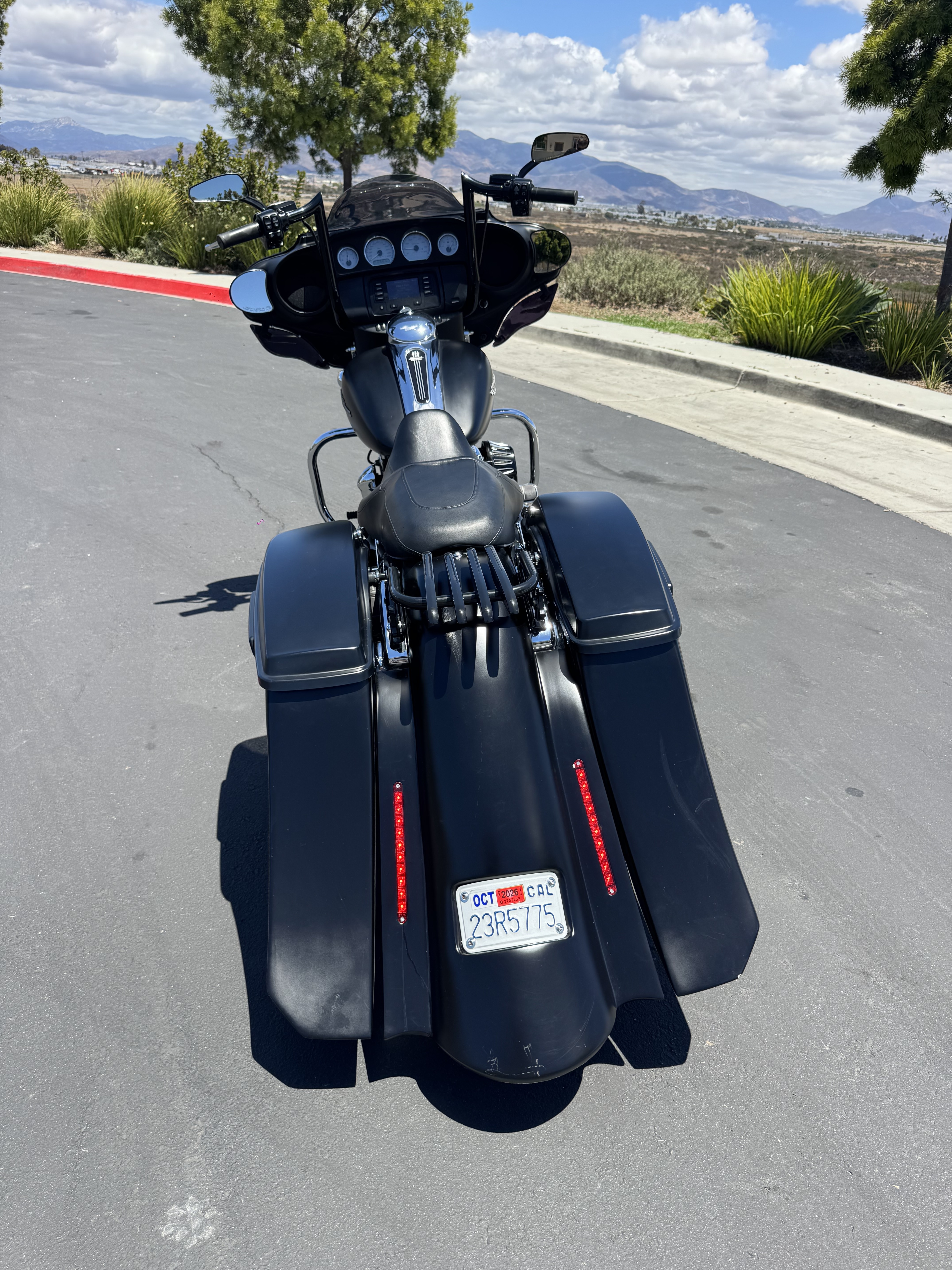 2017 Harley-Davidson STREET GLIDE BASE BASE in San Diego, CA