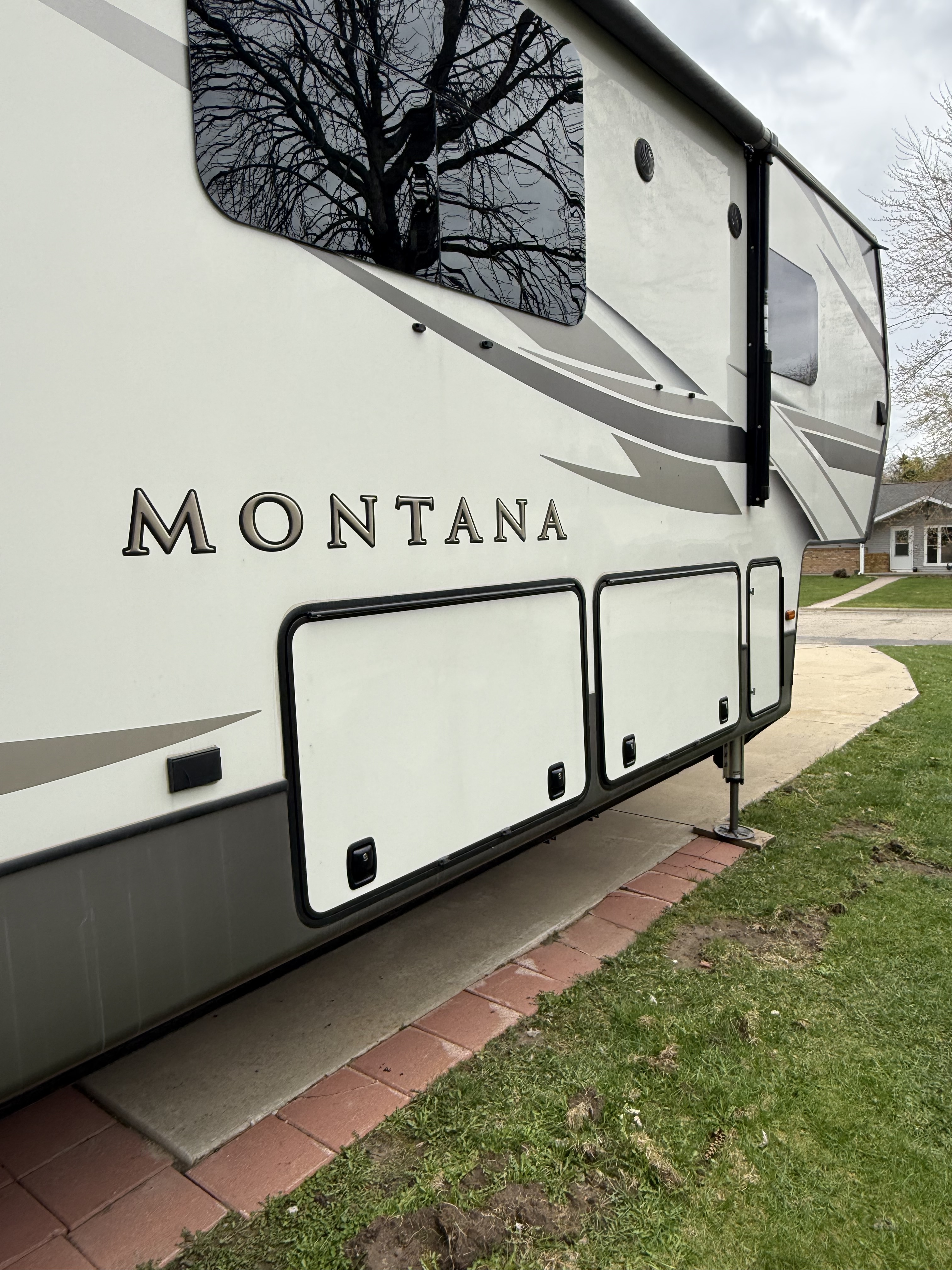 2020 Keystone MONTANA 3855BR in oconto falls WI