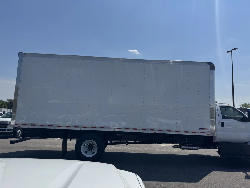 2027 FORD F650