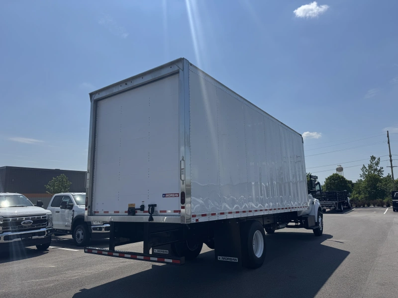 2027 FORD F650