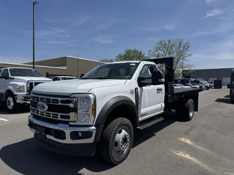 2025 FORD F550