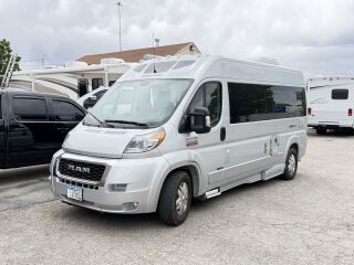 2021 ROADTREK ZION SRT