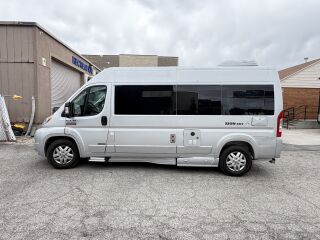 2021 ROADTREK ZION SRT