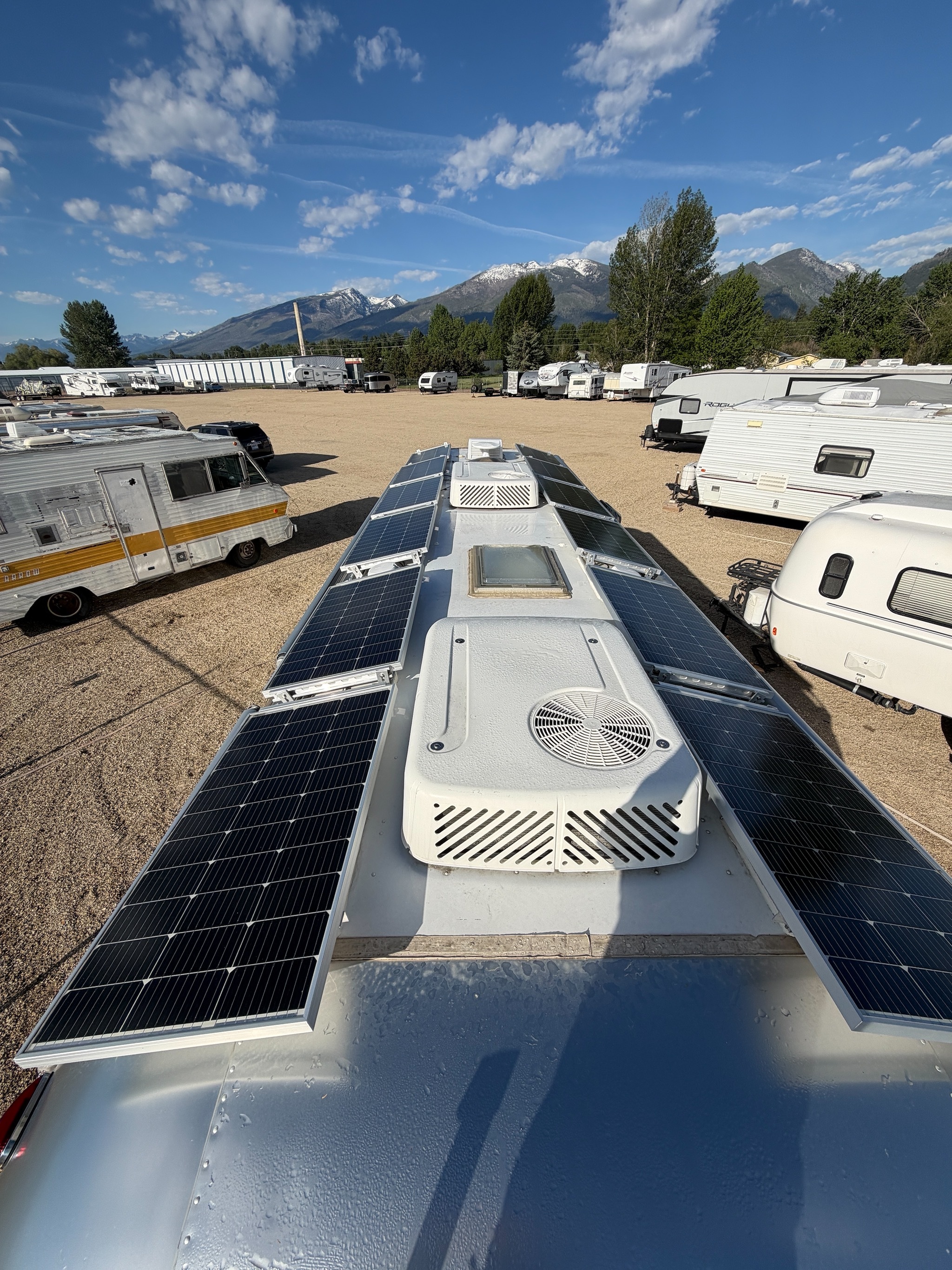 2023 Airstream GLOBETROTTER 30RB TWIN RV