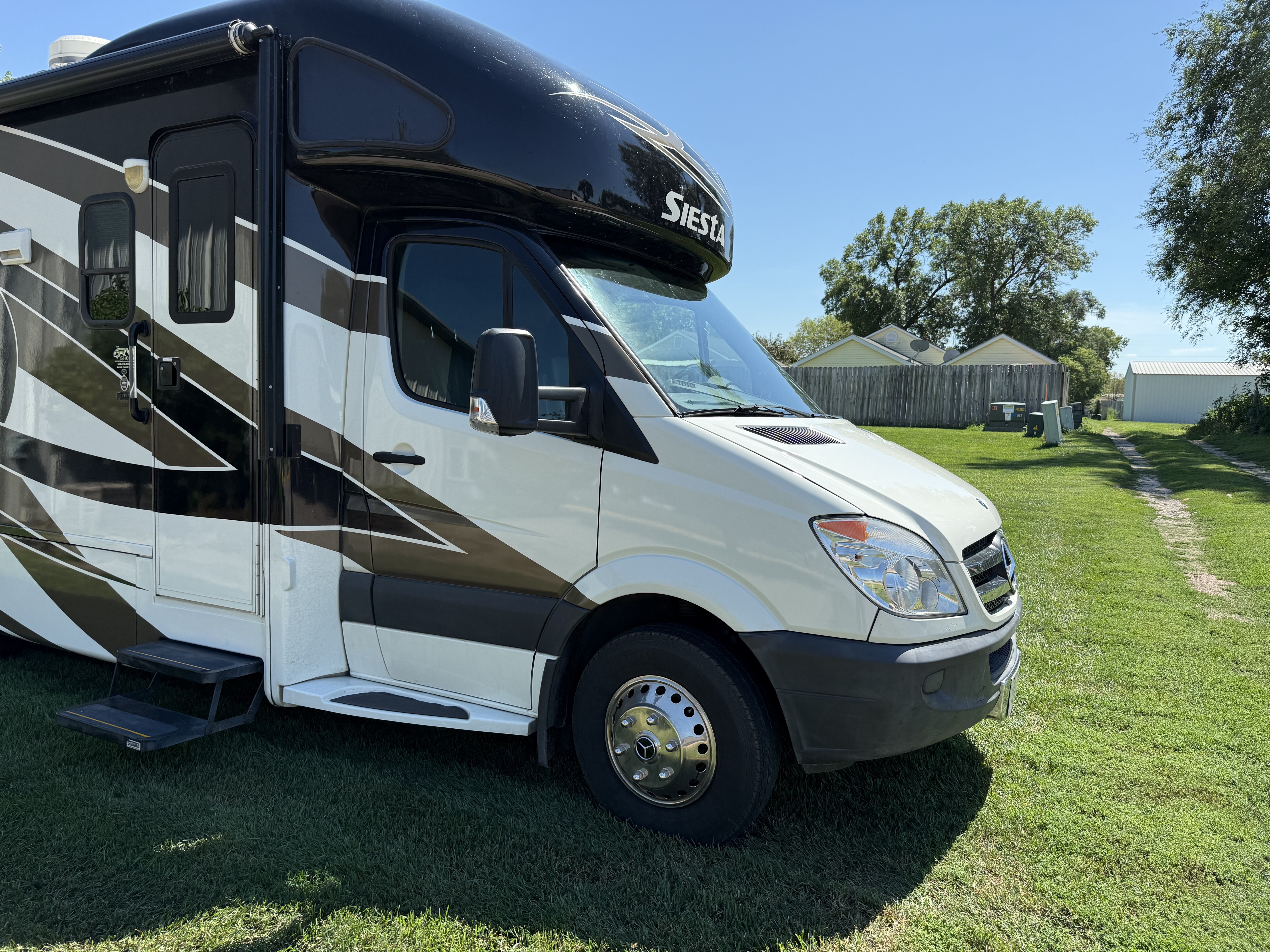 2014 Thor Motor Coach SIESTA SPRINTER 24SR in south sioux city NE