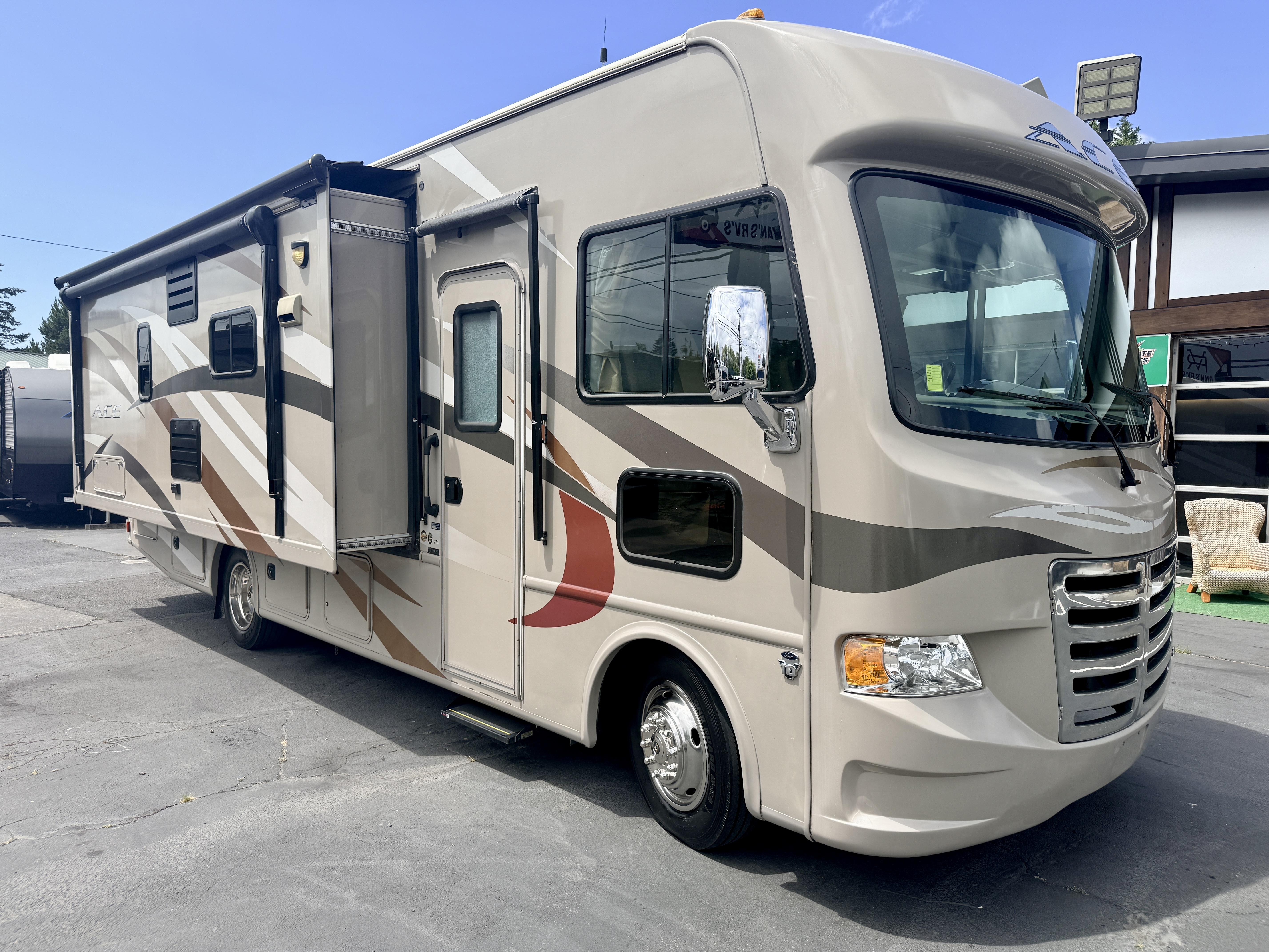 2014 Thor Motor Coach A.C.E. 27.1 RV