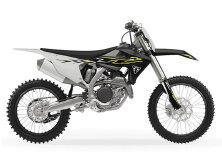 Triumph TF 250‑X Featured in James Bond Game 007 First Light image