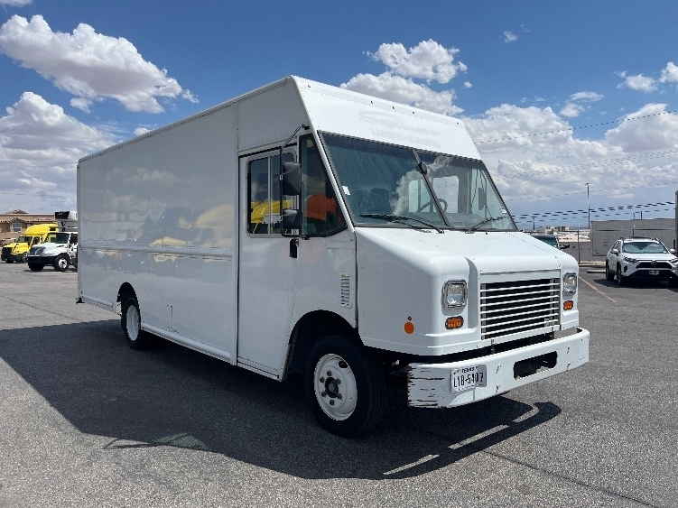 2020 Freightliner MT45 in El Paso, TX
