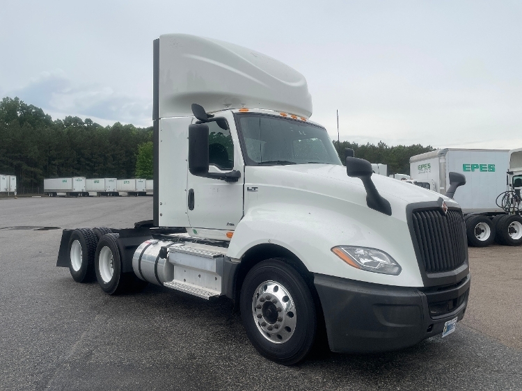 2020 INTERNATIONAL LT625 in Chester, VA
