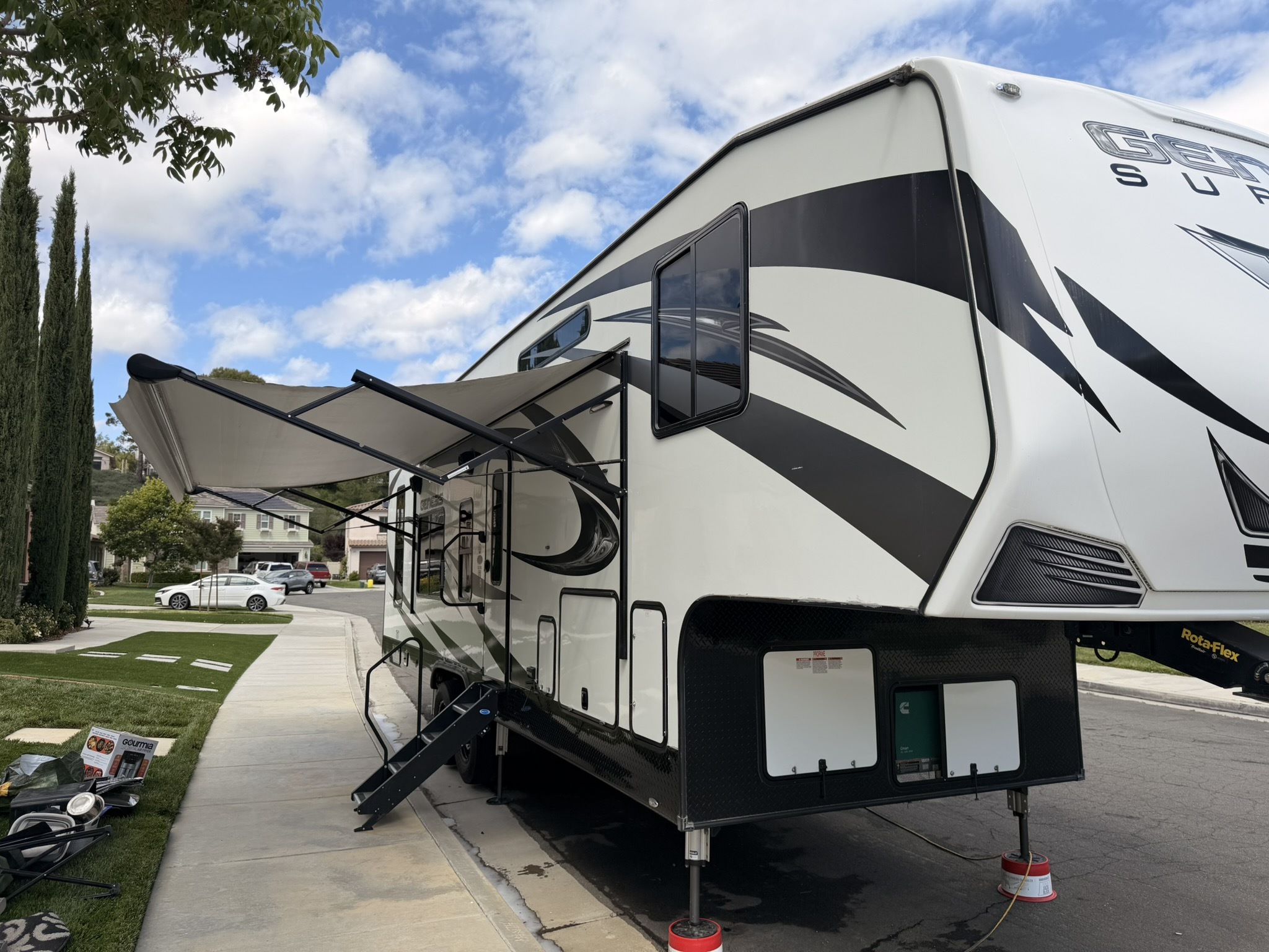2020 Genesis Supreme Rv GENESIS CR 32CRXL RV