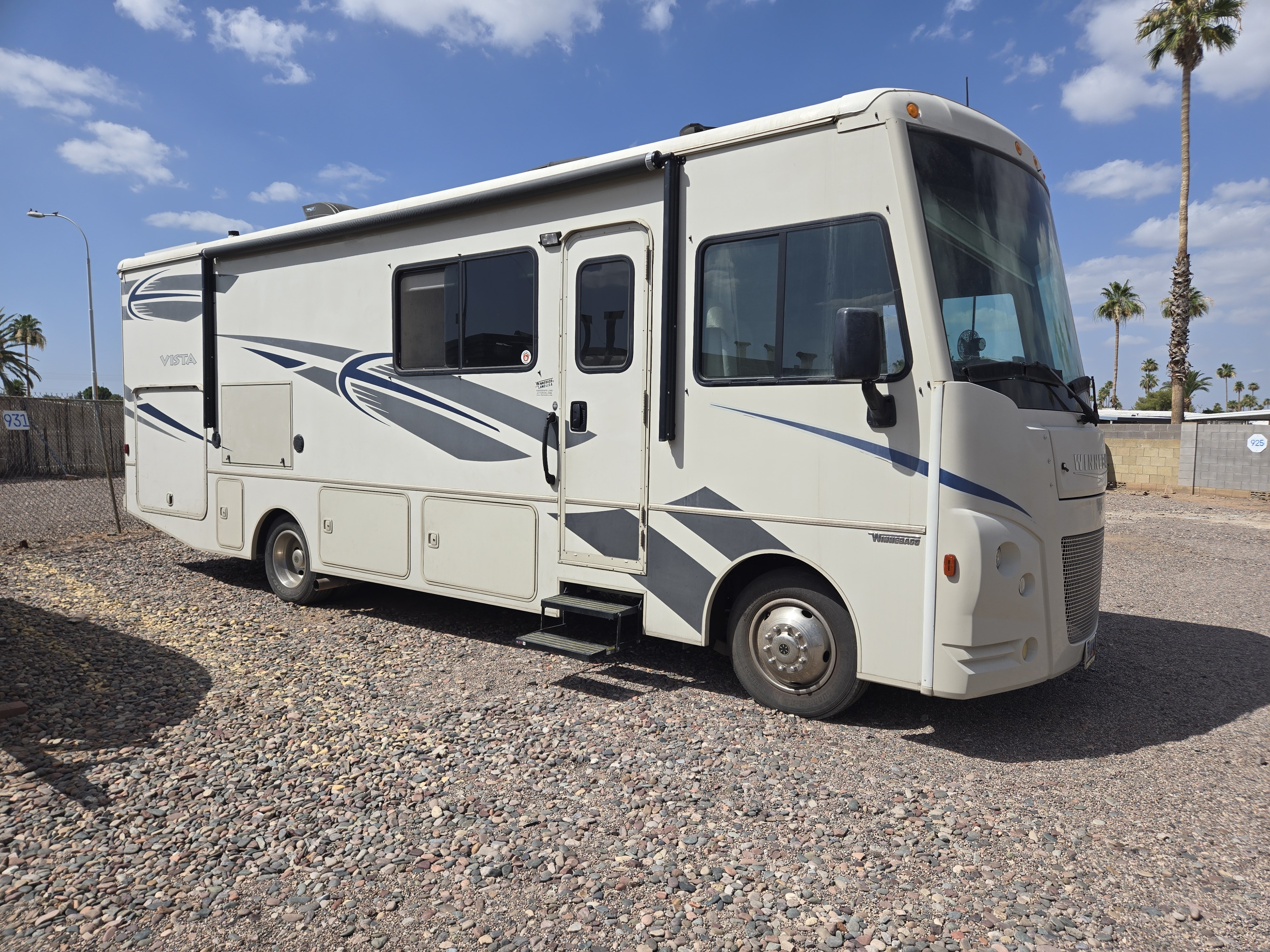 2018 Winnebago VISTA 29VE RV