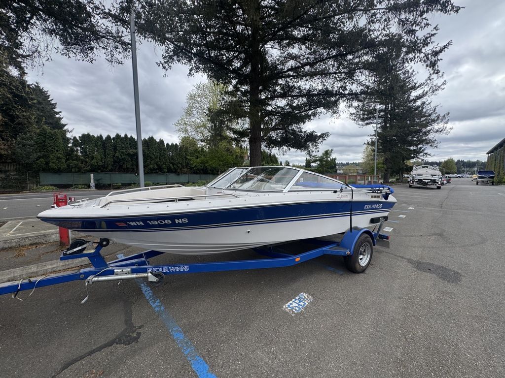 1993 Four Winns 180 Freedom in bellevue WA