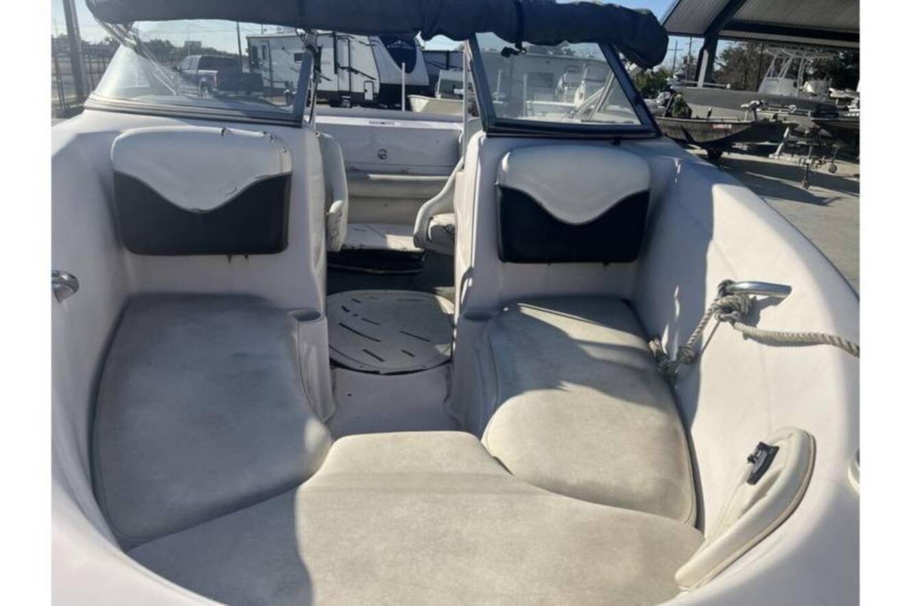 A photo of this 2006 Tahoe 206