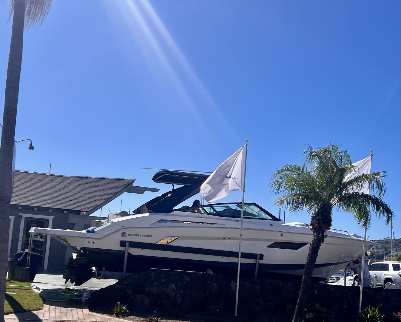 2019 Cruisers Yachts 338 SOUTH BEACH in san diego CA