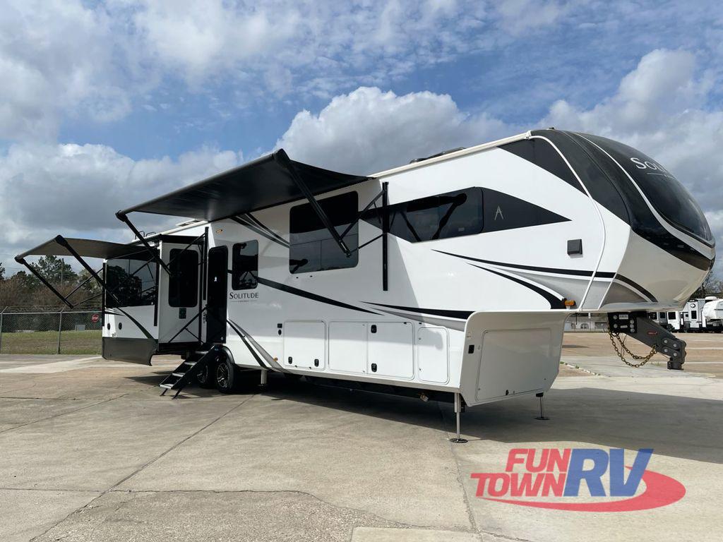 2025 Grand Design Solitude 388MBS in conroe TX