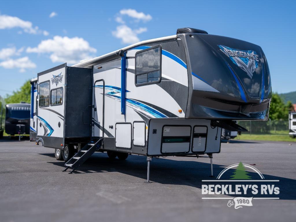 2018 Forest River Rv Vengeance 348A13 in thurmont MD