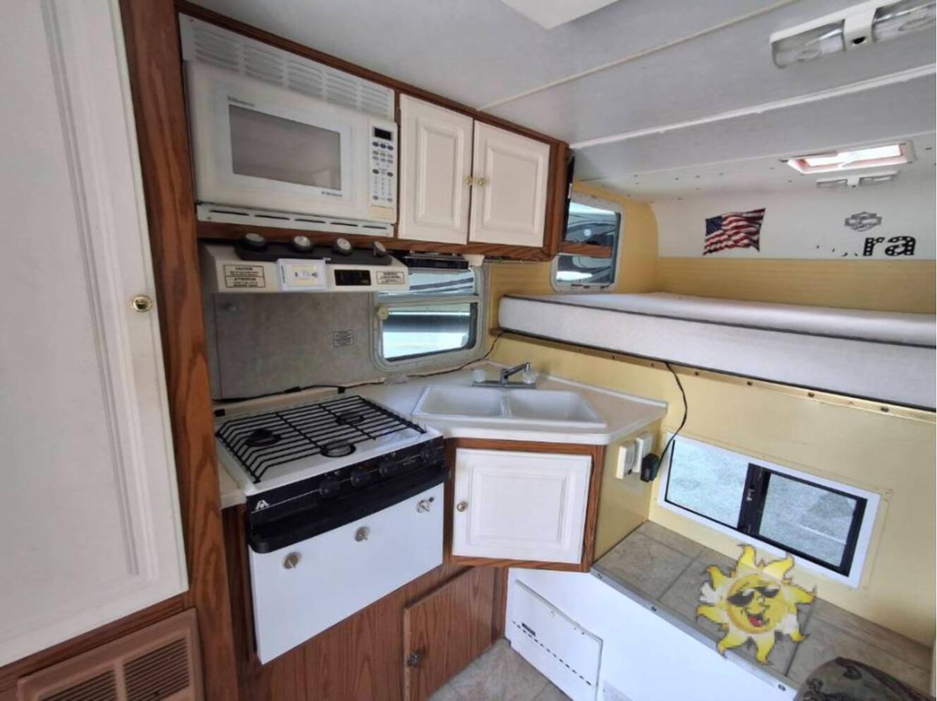 A photo of this 2008 Starcraft Starcraft Lite Series M-952