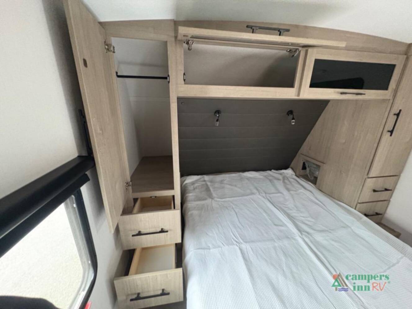 A photo of this 2026 Grand Design Imagine 3210BH