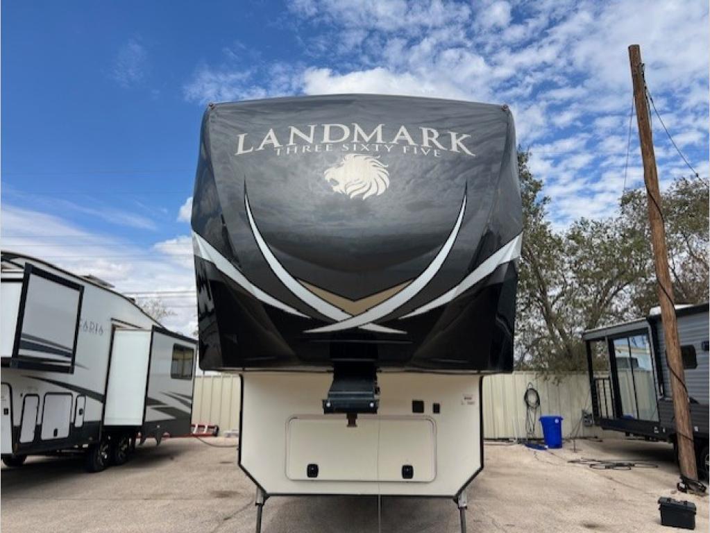 2019 Heartland Landmark 365 Newport in odessa TX