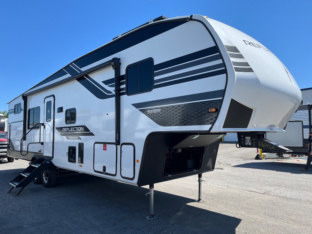 2027 Grand Design Reflection 100 Series 32BH in north tonawanda NY