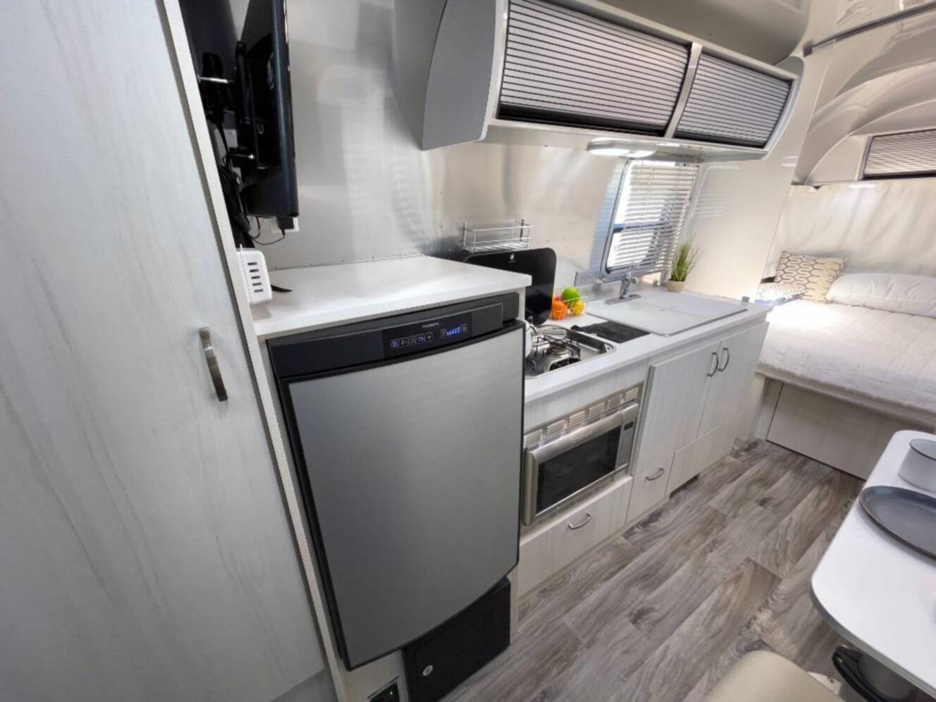 A photo of this 2019 Airstream Bambi SPORT 22