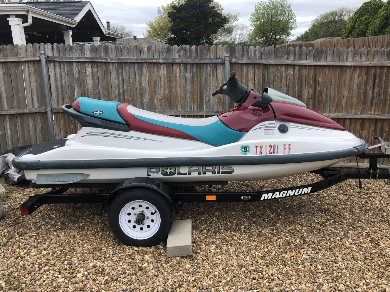 A photo of this 1999 Polaris GENESIS I