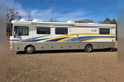 2003 Fleetwood BOUNDER 39Z in sumter SC
