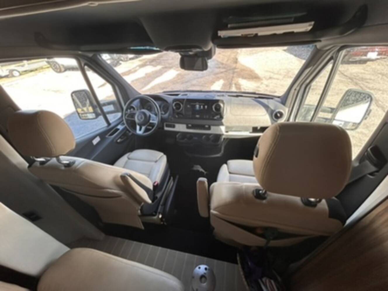 A photo of this 2020 Airstream ATLAS TOMMY BAHAMA