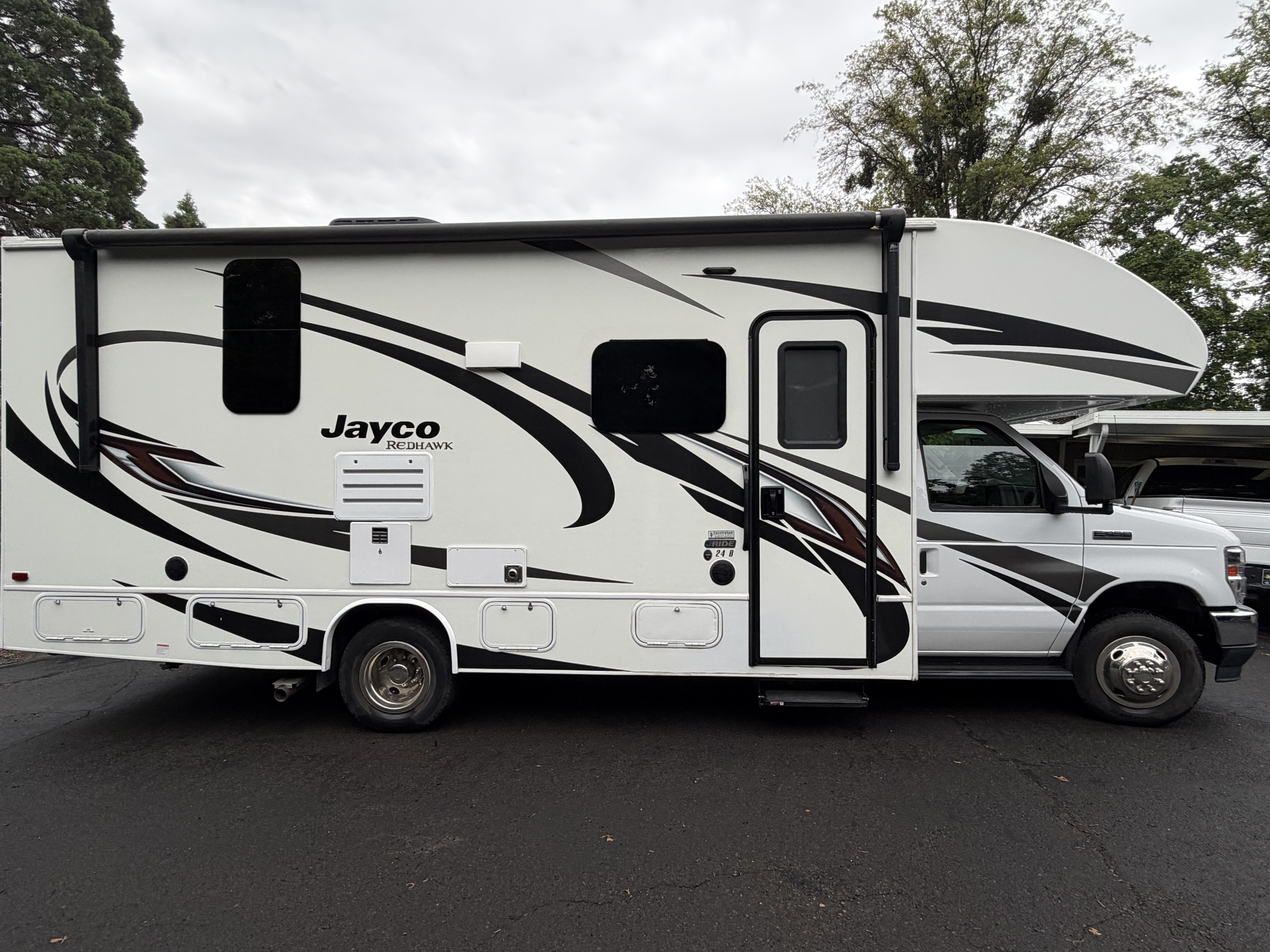 2021 Jayco REDHAWK 24B RV