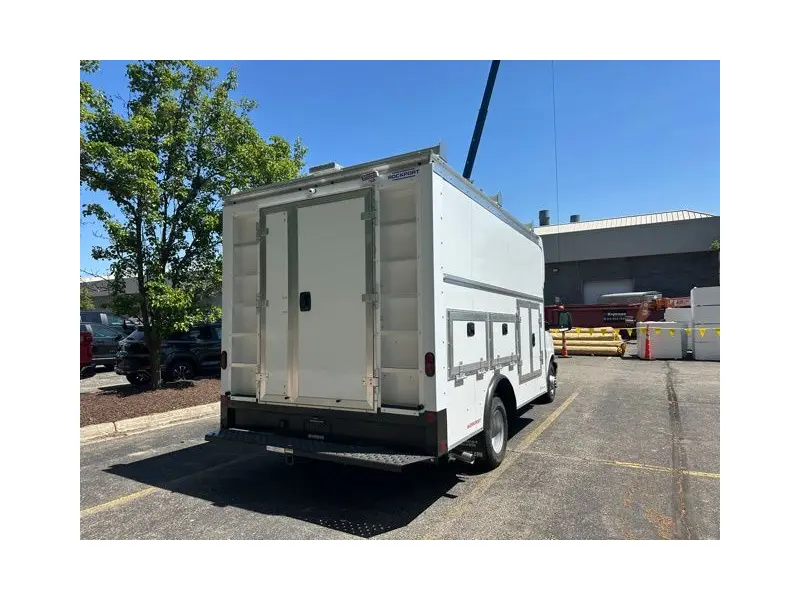 2026 CHEVROLET Express 3500