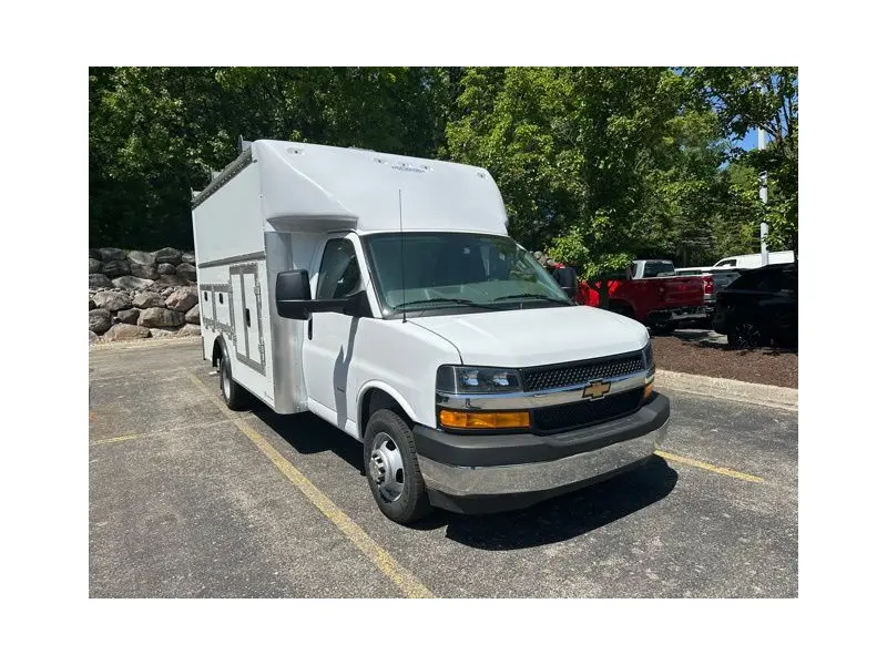 2026 CHEVROLET Express 3500