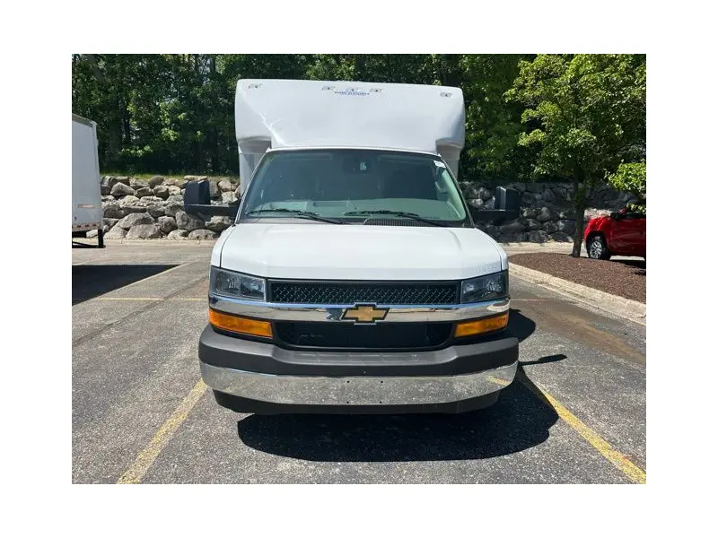 2026 CHEVROLET Express 3500