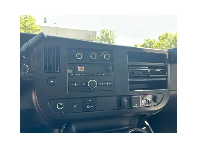 2026 CHEVROLET Express 3500